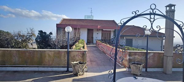 casa indipendente in vendita a Mascalucia