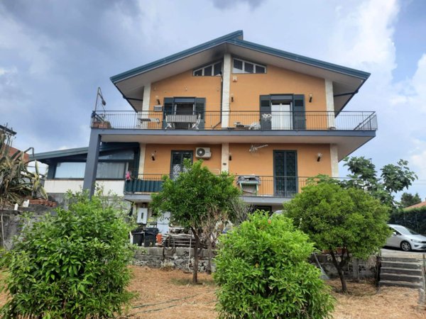 casa indipendente in vendita a Mascalucia