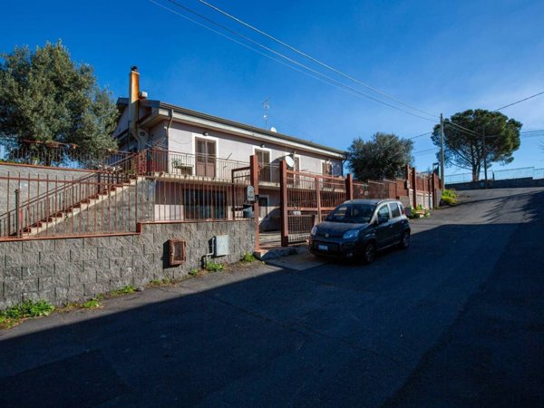 casa indipendente in vendita a Mascalucia
