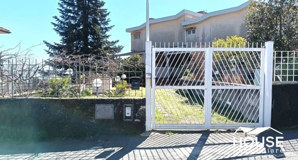 casa indipendente in vendita a Mascalucia