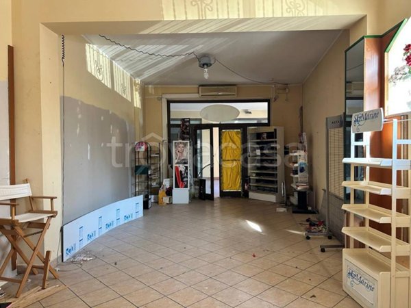 negozio in vendita a Mascalucia