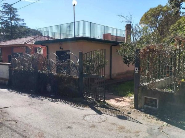 casa indipendente in vendita a Mascalucia