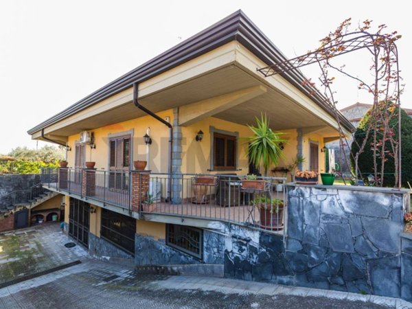 casa indipendente in vendita a Mascalucia