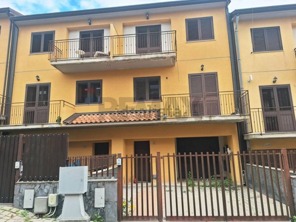 casa indipendente in vendita a Mascalucia
