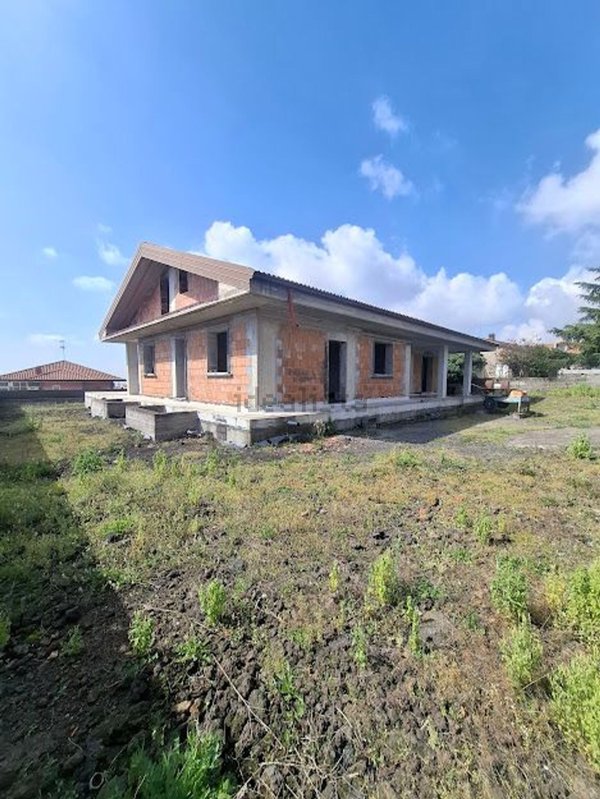 casa indipendente in vendita a Mascalucia