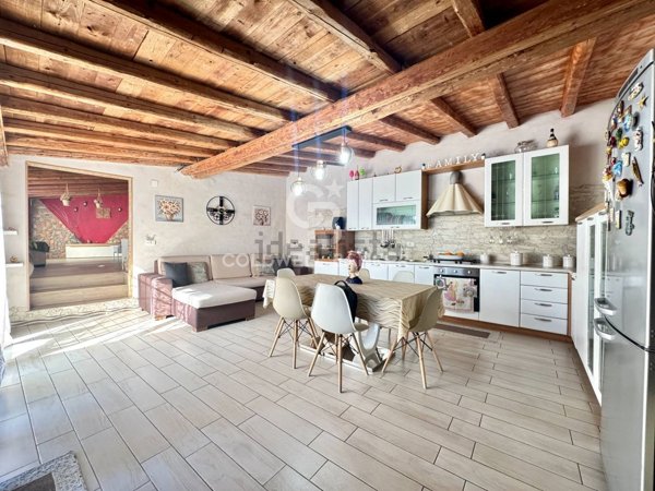 casa indipendente in vendita a Mascalucia