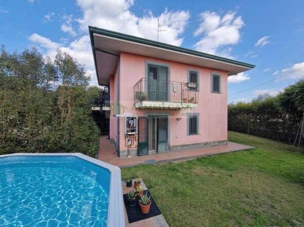casa indipendente in vendita a Mascalucia