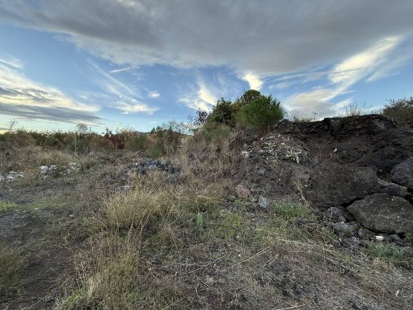 terreno agricolo in vendita a Mascalucia in zona Mompilieri
