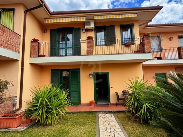 casa indipendente in vendita a Mascalucia in zona Massa Annunziata