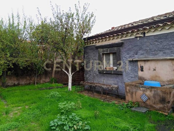 casa indipendente in vendita a Mascalucia