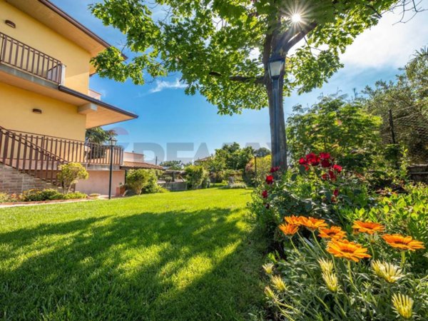 casa indipendente in vendita a Mascalucia