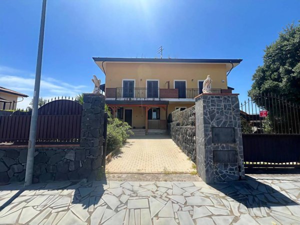 appartamento in vendita a Mascalucia in zona Mompilieri