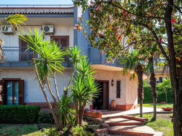 casa indipendente in vendita a Mascalucia