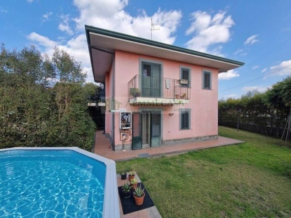 casa indipendente in vendita a Mascalucia