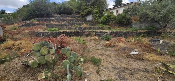 casa indipendente in vendita a Mascalucia