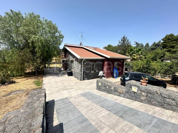 casa indipendente in vendita a Mascalucia in zona Massa Annunziata