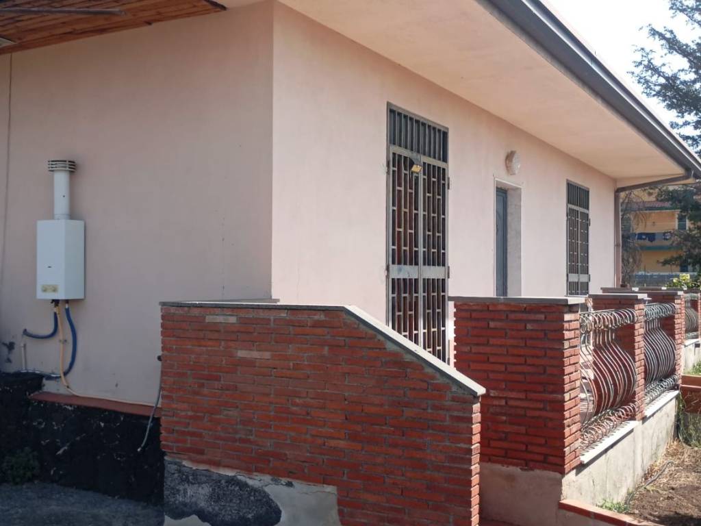 casa indipendente in vendita a Mascalucia in zona Massa Annunziata