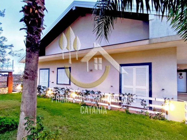casa indipendente in vendita a Mascalucia in zona Massa Annunziata