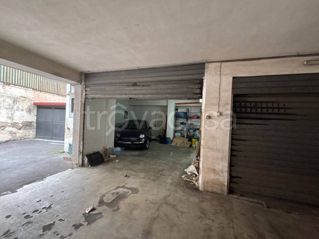 box auto in vendita a Mascalucia