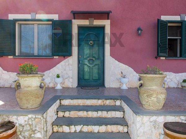 casa indipendente in vendita a Mascalucia in zona Massa Annunziata