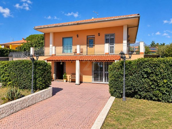 casa indipendente in vendita a Mascalucia in zona Massa Annunziata