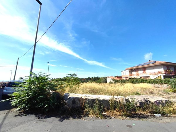 terreno in vendita a Mascalucia