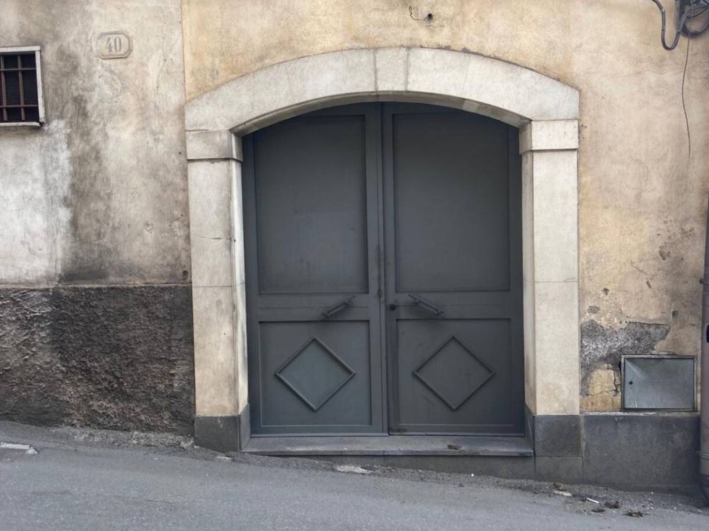 negozio in vendita a Militello in Val di Catania