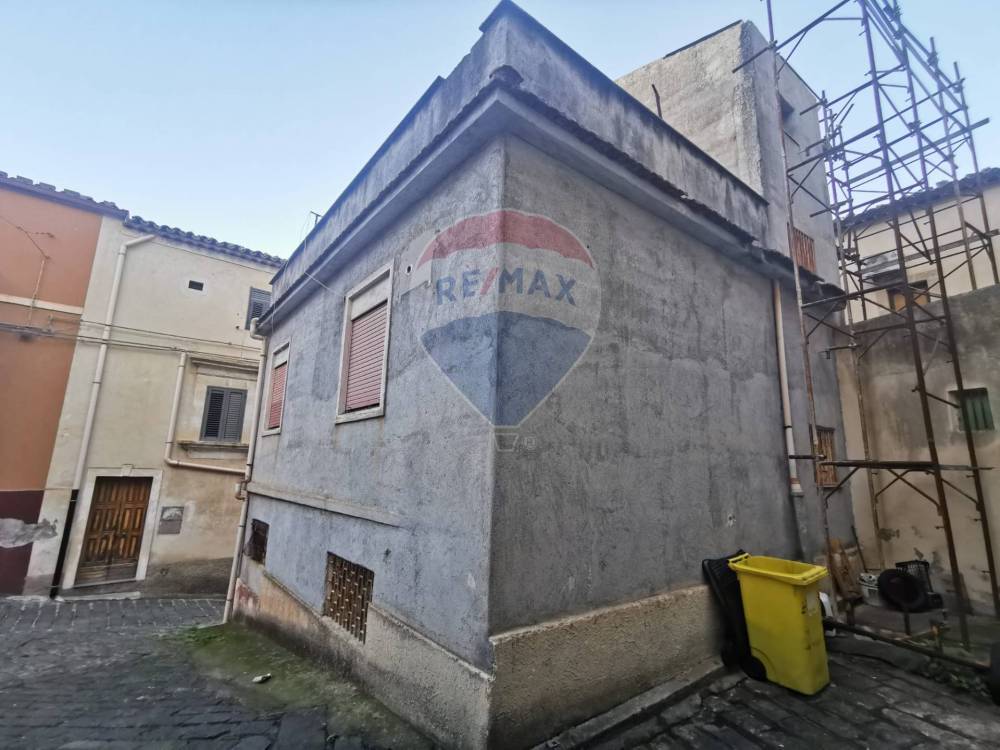 casa indipendente in vendita a Militello in Val di Catania
