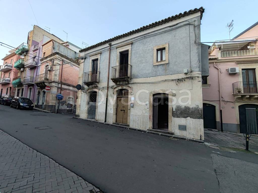 casa indipendente in vendita a Militello in Val di Catania
