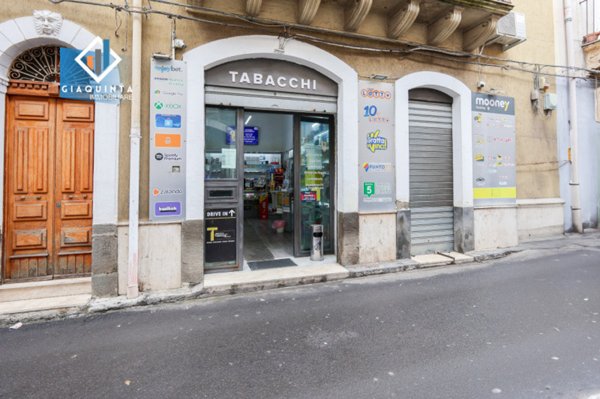 negozio in vendita a Militello in Val di Catania