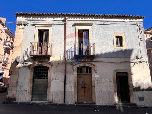 casa indipendente in vendita a Militello in Val di Catania