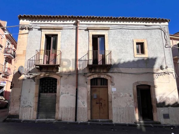 casa indipendente in vendita a Militello in Val di Catania