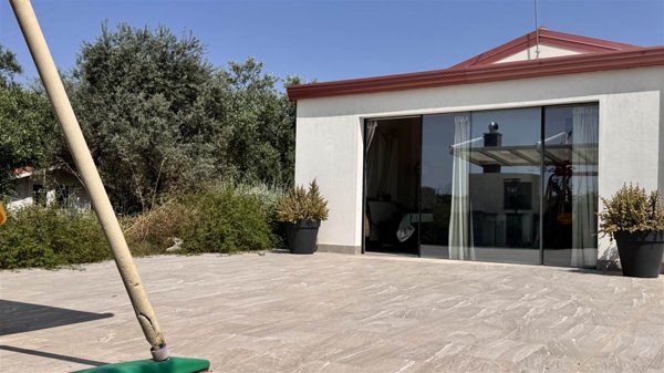 casa indipendente in vendita a Militello in Val di Catania