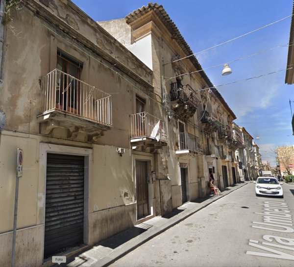 negozio in vendita a Militello in Val di Catania