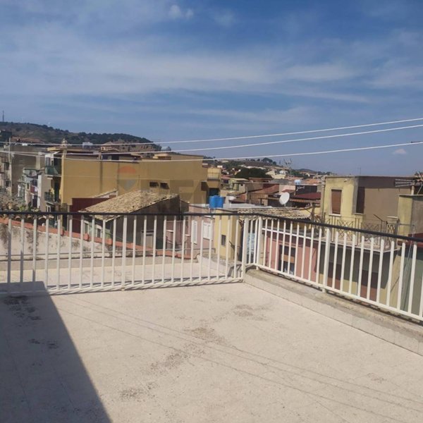appartamento in vendita a Militello in Val di Catania
