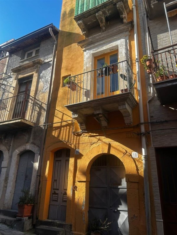 casa indipendente in vendita a Militello in Val di Catania