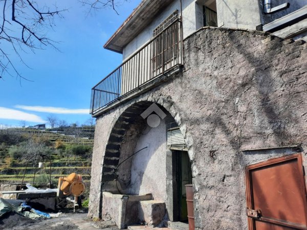 casa indipendente in vendita a Milo