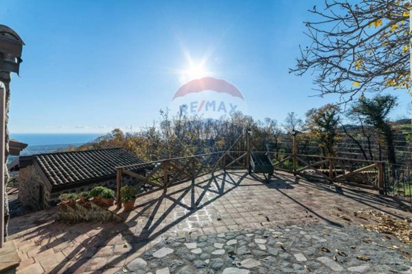 casa indipendente in vendita a Milo