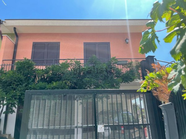 appartamento in vendita a Milo
