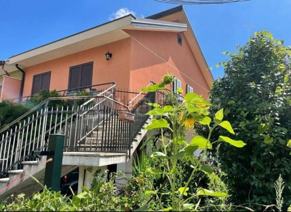 casa indipendente in vendita a Milo