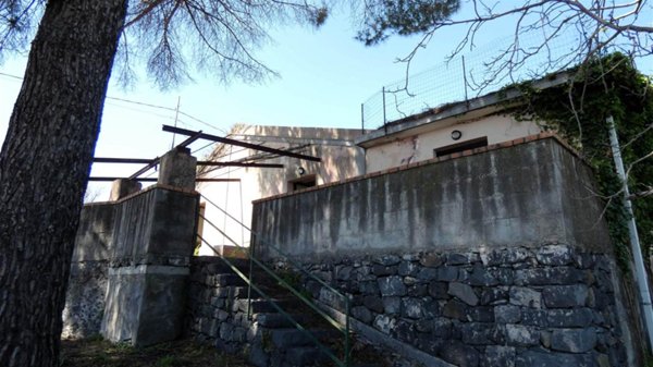 casa indipendente in vendita a Milo