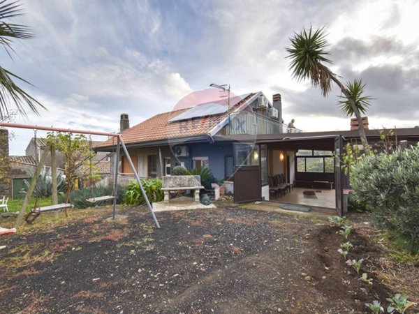 casa indipendente in vendita a Milo