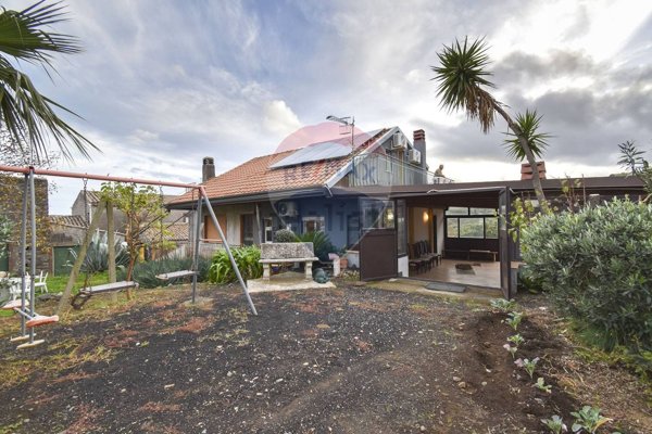 casa semindipendente in vendita a Milo