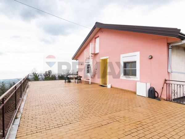 casa indipendente in vendita a Milo