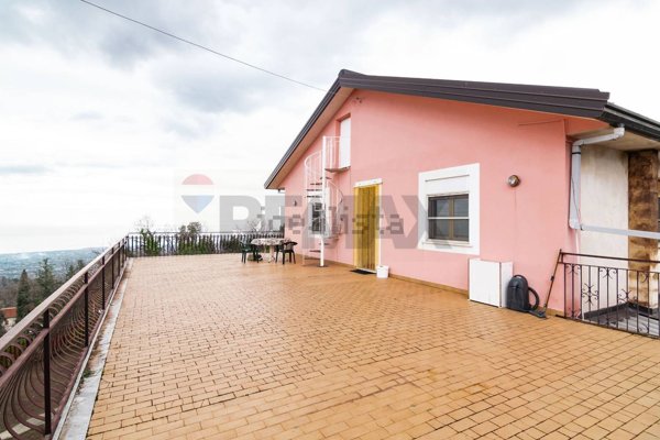 casa indipendente in vendita a Milo