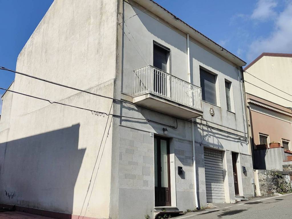 casa indipendente in vendita a Milo