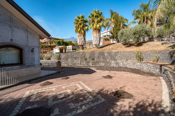 casa indipendente in vendita a Milo