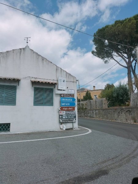 negozio in vendita a Milo