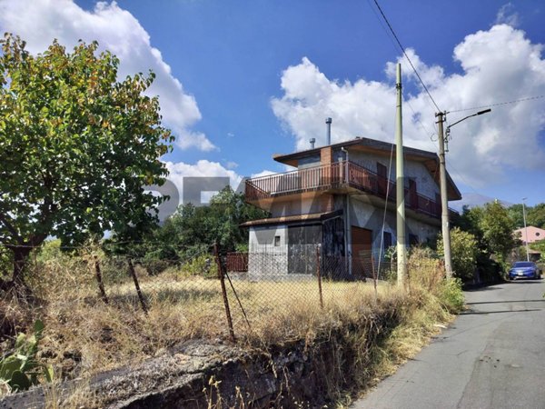 casa indipendente in vendita a Milo