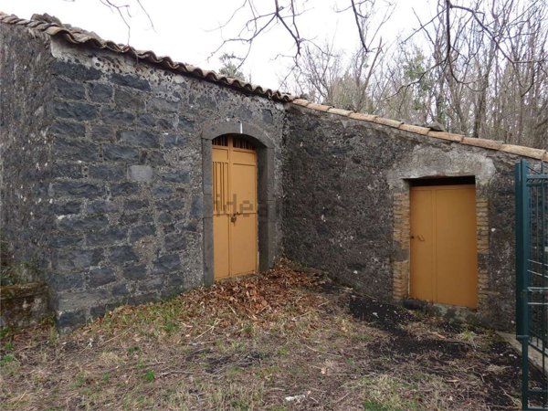 casale in vendita a Milo